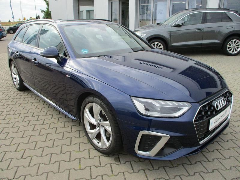 Gebraucht Audi A4 S-Line 150 PS (110 kW) 2023 Blau Kombi