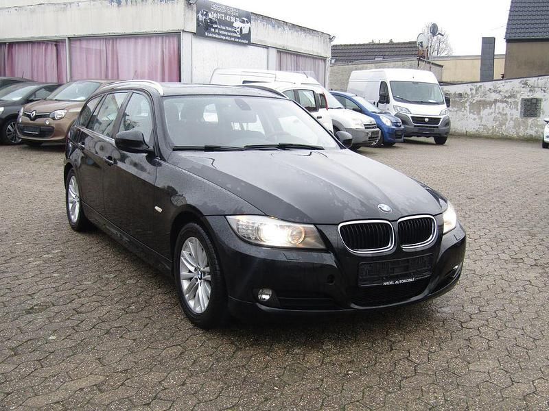 Gebraucht BMW 316 Comfort Edition 116 PS (85 kW) 2012 Black sapphire metallic Kombi