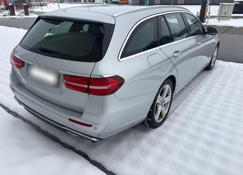 Gebraucht Mercedes E350 Avantgarde 258 PS (189 kW) 2017 Silber Kombi