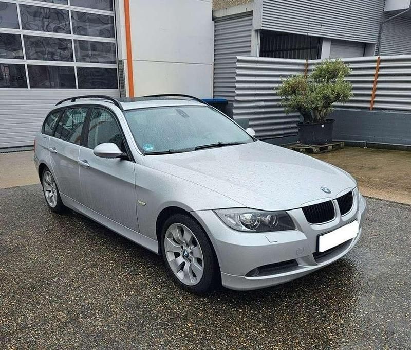 Grau Gebraucht 2008 BMW 320 Advantage Kombi | 3.800 € (Superpreis) - Bild 1/4