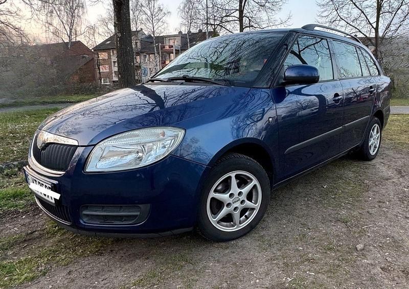 Blau Gebraucht 2008 Skoda Fabia Classic Kombi | 2.600 € (Fairer Preis) - Bild 1/4