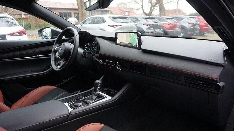 Gebraucht Mazda 3 Nagisa 140 PS (102 kW) 2025 Grau Limousine