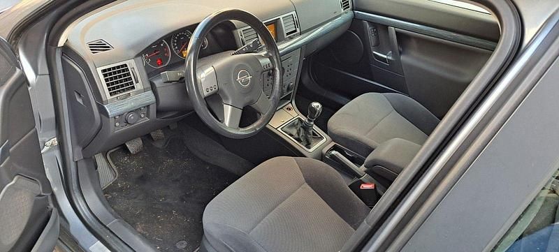 Gebraucht Opel Vectra Elegance 155 PS (114 kW) 2004 Limousine