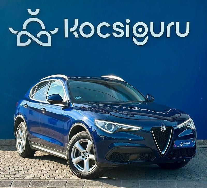 Blau Gebraucht 2018 Alfa Romeo Stelvio SUV | 20.990 € (Superpreis) - Bild 1/4