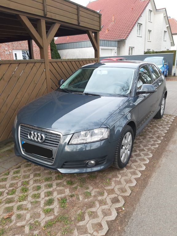 Grau Gebraucht 2009 Audi A3 Limousine | 4.200 € (Fairer Preis) - Bild 1/4
