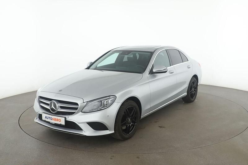 Silber Gebraucht 2019 Mercedes C200 Avantgarde Limousine | 27.040 € (Teuer) - Bild 1/3