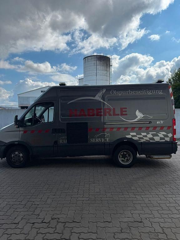 Gebraucht Iveco Daily 170 PS (125 kW) 2014 Limousine