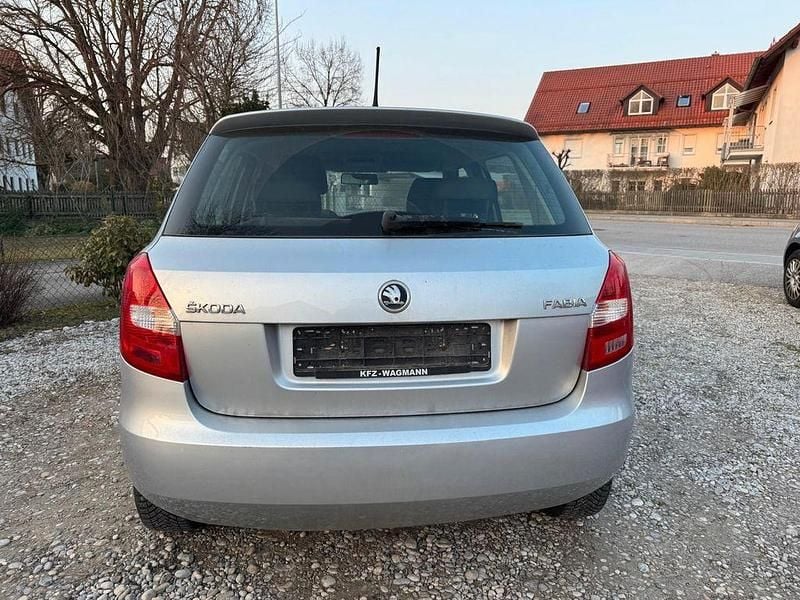 Gebraucht Skoda Fabia Cool Edition 69 PS (50 kW) 2014 Silber Limousine