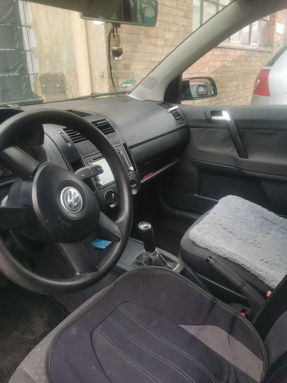 Brugt VW Polo Basis 54 HK (39 kW) 2004 Grå Hatchback