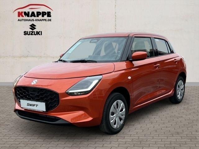 Neu Suzuki Swift Club 83 PS (61 kW) 2025 Orange Kleinwagen