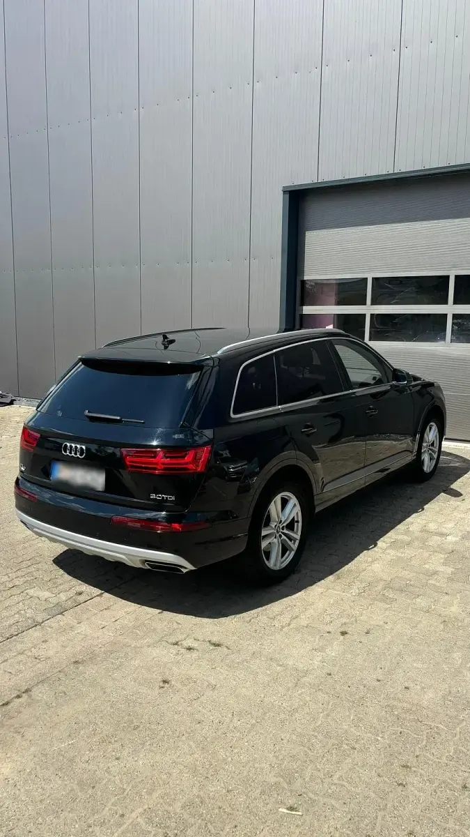 Używany Audi Q7 272 KM (200 kW) 2016 Czarny SUV