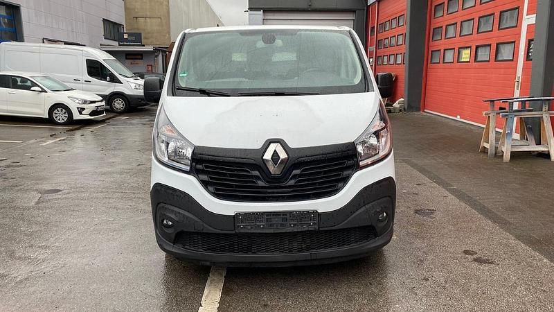 Gebraucht Renault Trafic 120 PS (88 kW) 2017 Weiß Van / Kleinbus