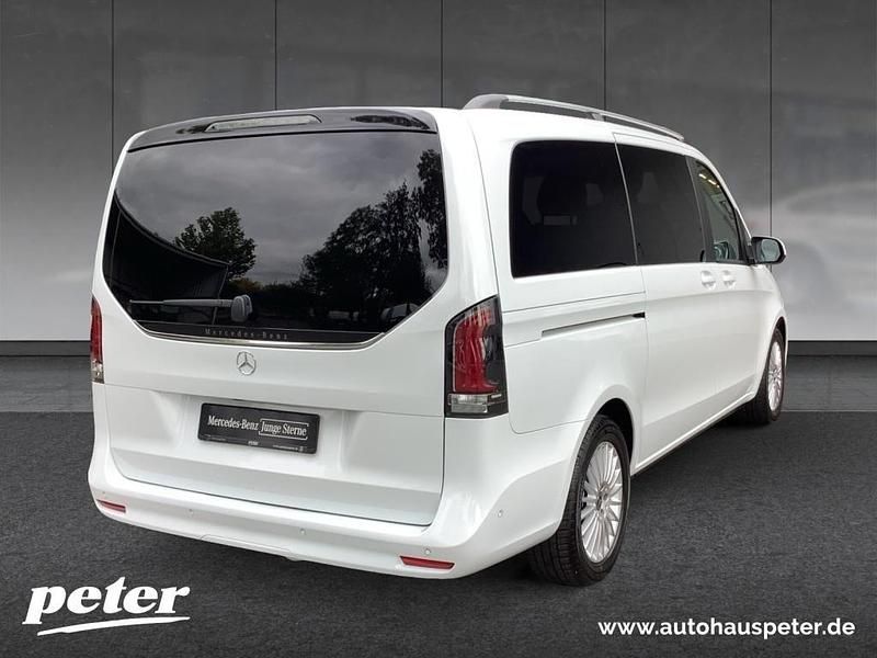 Gebraucht Mercedes V220 Style 163 PS (119 kW) 2025 Bergkristallweiß metallic Van / Kleinbus