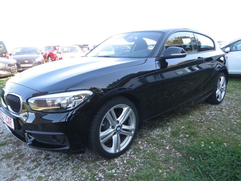 Schwarz Gebraucht 2018 BMW 118 Kleinwagen | 12.990 € (Fairer Preis) - Bild 1/4