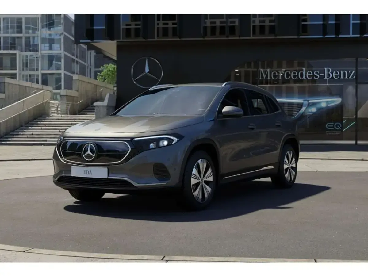 Gebraucht Mercedes EQA250 Progressive 139 kW (190 PS) 2022 Grau SUV