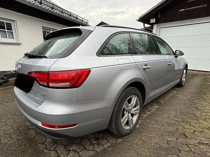 Gebraucht Audi A4 Ambiente 150 PS (110 kW) 2016 Silber Kombi