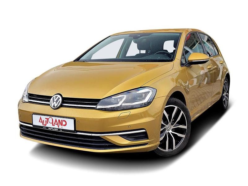 Schwarz Gebraucht 2016 VW Golf VII Allstar Limousine | 18.490 € - Bild 1/4