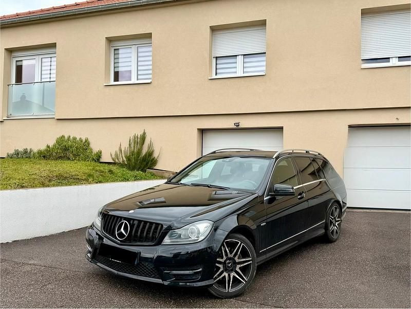 Gebraucht Mercedes C350 Avantgarde 265 PS (194 kW) 2013 Schwarz Kombi