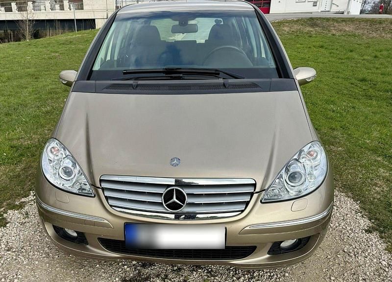Gebraucht Mercedes A180 Elegance 109 PS (80 kW) 2005 Gold Van / Kleinbus