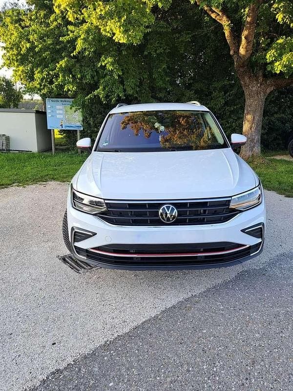 Gebraucht VW Tiguan Move 150 PS (110 kW) 2023 Weiß SUV