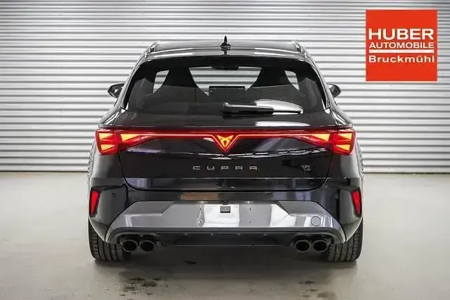 Używany Cupra Leon VZ 333 KM (244 kW) 2025 Andere