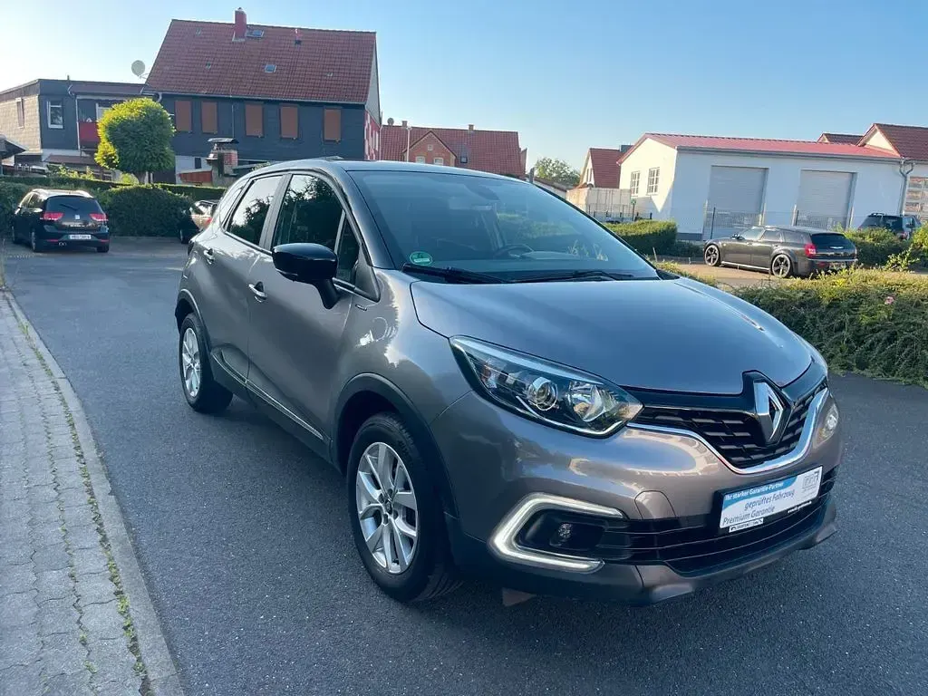 Gebraucht Renault Captur LIMITED 90 PS (66 kW) 2019 Grau SUV