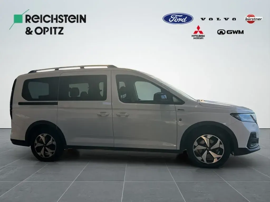 Gebraucht Ford Grand Tourneo Connect Active 122 PS (89 kW) 2023 Weiß Van / Kleinbus