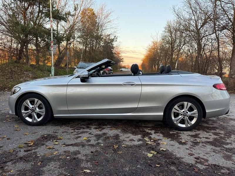 Gebraucht Mercedes C220 170 PS (125 kW) 2017 Iridiumsilber Cabrio