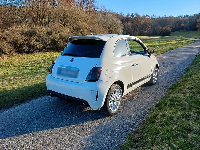Gebraucht Fiat 500 69 PS (50 kW) 2014 Weiß Kleinwagen