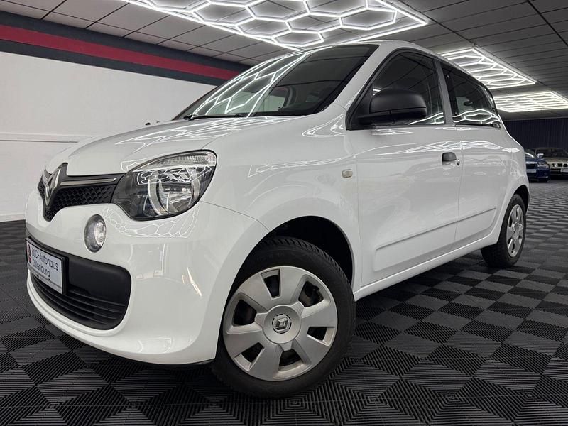 Second-hand Renault Twingo Life 70 CP (51 kW) 2018 Alb Hatchback