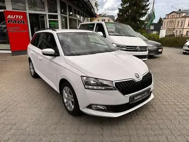 Gebraucht Skoda Fabia Ambition 95 PS (69 kW) 2021 Candyweiss Kleinwagen