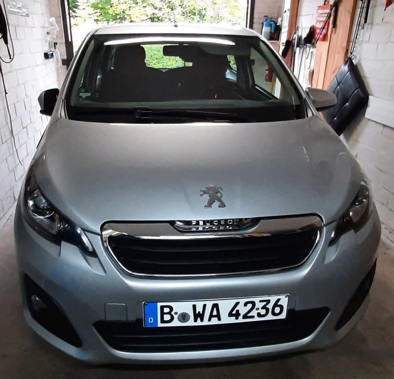 Silber Gebraucht 2019 Peugeot 108 Active Kleinwagen | 5.400 € - Bild 1/4