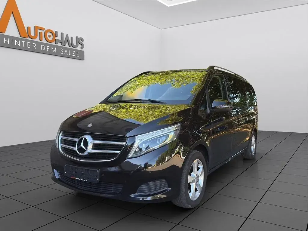 Gebraucht Mercedes V220 Edition 163 PS (119 kW) 2017 Schwarz Van / Kleinbus