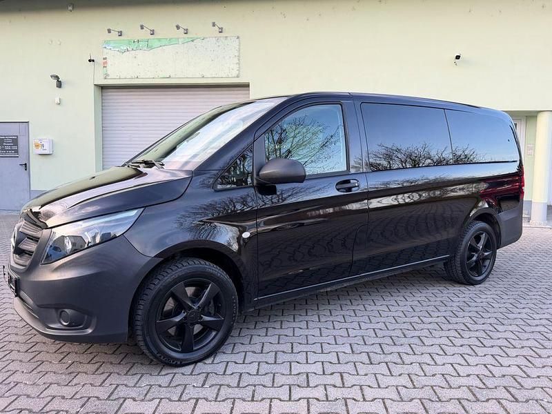 Gebraucht Mercedes Vito 190 PS (139 kW) 2017 Schwarz Van