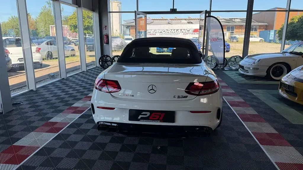 Gebraucht Mercedes C63 AMG AMG 510 PS (375 kW) 2018 Weiß Cabrio