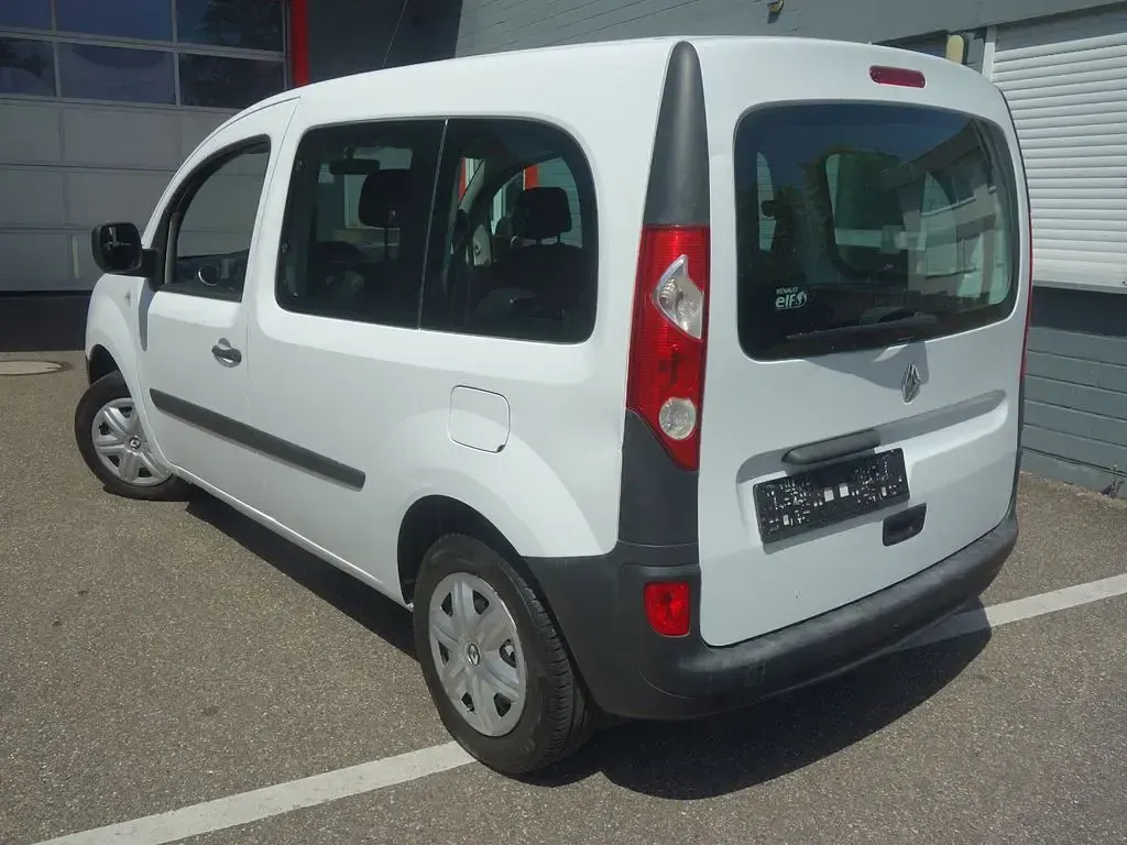 Gebraucht Renault Kangoo Expression 106 PS (77 kW) 2012 Weiß Van / Kleinbus