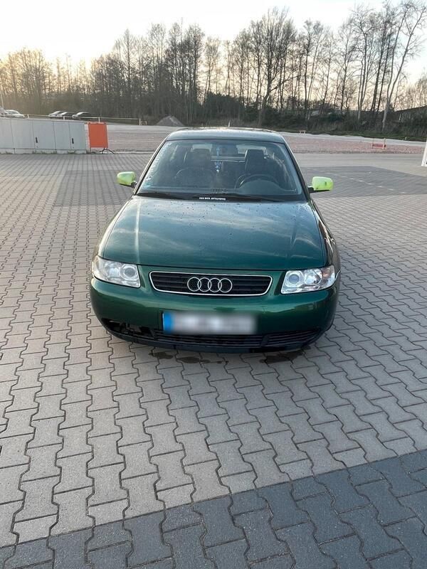 Grün Gebraucht 1998 Audi A3 Kleinwagen | 1.000 € (Fairer Preis) - Bild 1/4