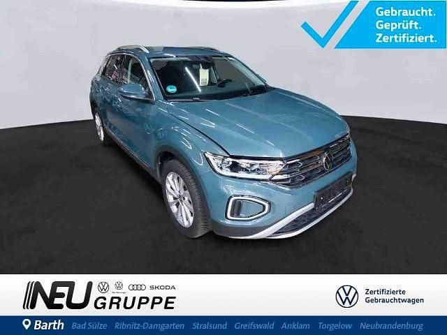 Blau Gebraucht 2024 VW T-Roc Style SUV | 26.879 € (Superpreis) - Bild 1/4