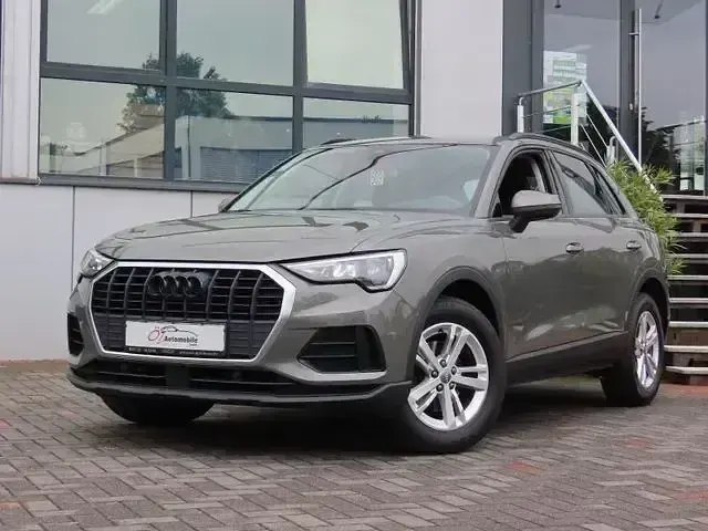 Gebraucht Audi Q3 Basis 150 PS (110 kW) 2020 Grau SUV