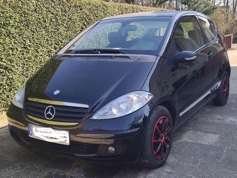 Schwarz Gebraucht 2006 Mercedes A170 Classic Limousine | 5.050 € (Fairer Preis) - Bild 1/4