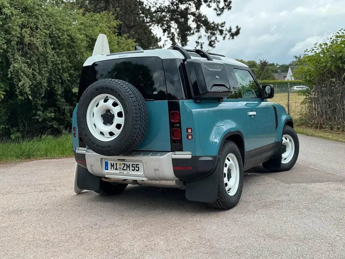 Gebraucht Land Rover Defender 249 PS (183 kW) 2024 Blau SUV
