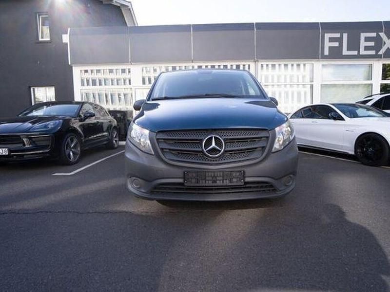 Gebraucht Mercedes Vito 163 PS (119 kW) 2016 Blau Van