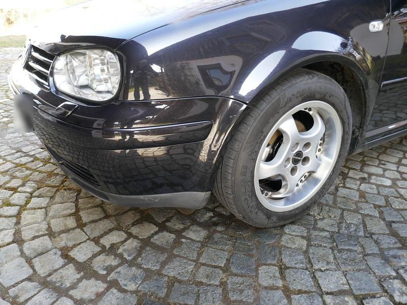 Gebraucht VW Golf IV 105 PS (77 kW) 2003 Schwarz Kleinwagen