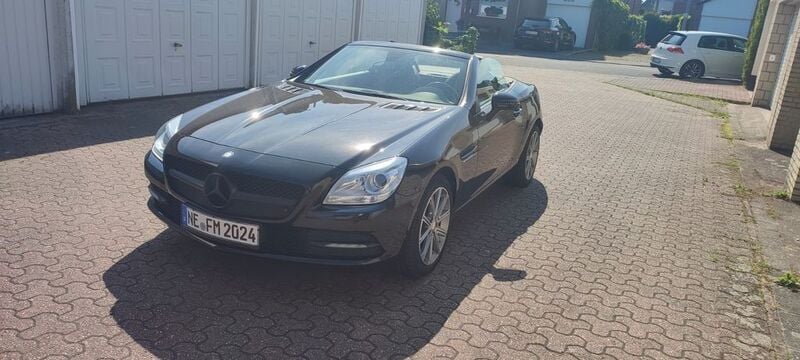 Gebraucht Mercedes SLK200 184 PS (135 kW) 2011 Schwarz Cabrio