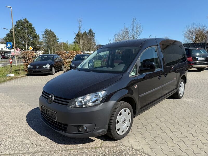 Schwarz Gebraucht 2011 VW Caddy Maxi Van / Kleinbus | 7.999 € (Etwas zu teuer) - Bild 1/4