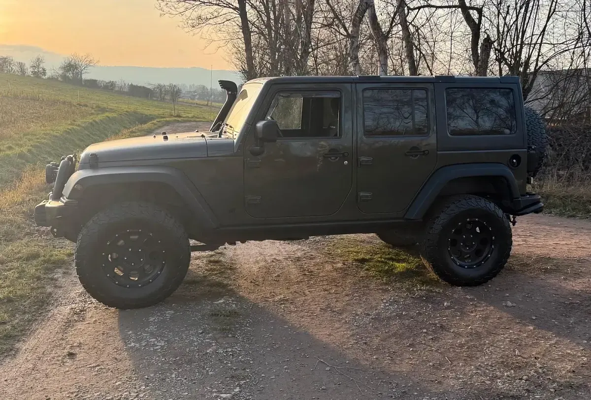 Gebraucht Jeep Wrangler Rubicon 200 PS (147 kW) 2015 Grün SUV