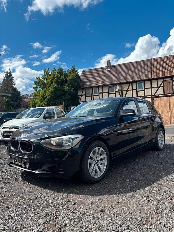 Schwarz Gebraucht 2012 BMW 116 Kleinwagen | 3.999 € (Superpreis) - Bild 1/4