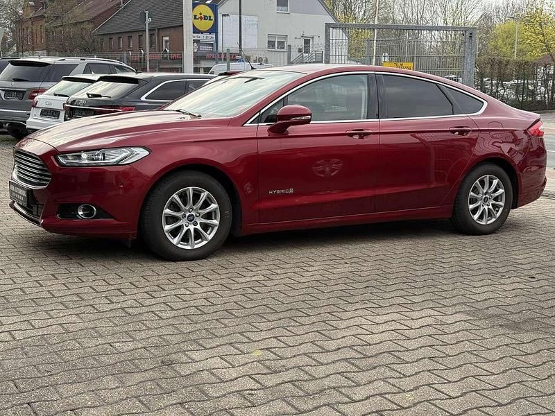 Gebraucht Ford Mondeo 140 PS (102 kW) 2018 Rubyrot (metallic) Limousine