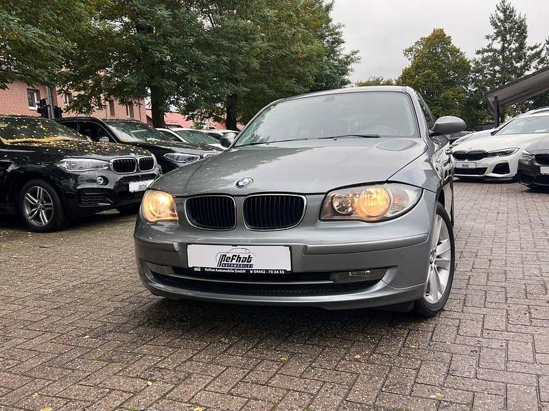 Grau Gebraucht 2009 BMW 116 Advantage Kleinwagen | 2.900 € (Fairer Preis) - Bild 1/4