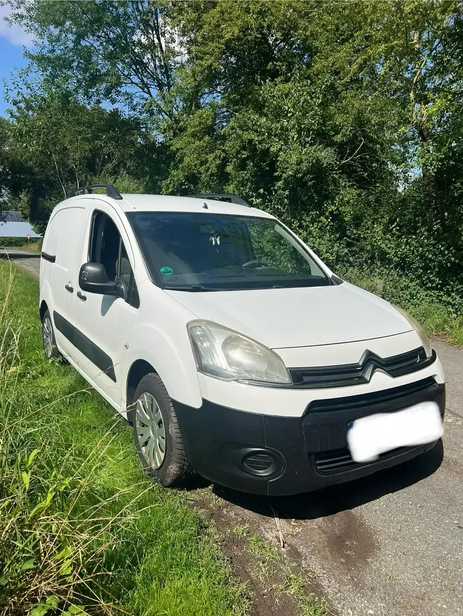 Gebraucht Citroën Berlingo 75 PS (55 kW) 2012 Weiß Van / Kleinbus